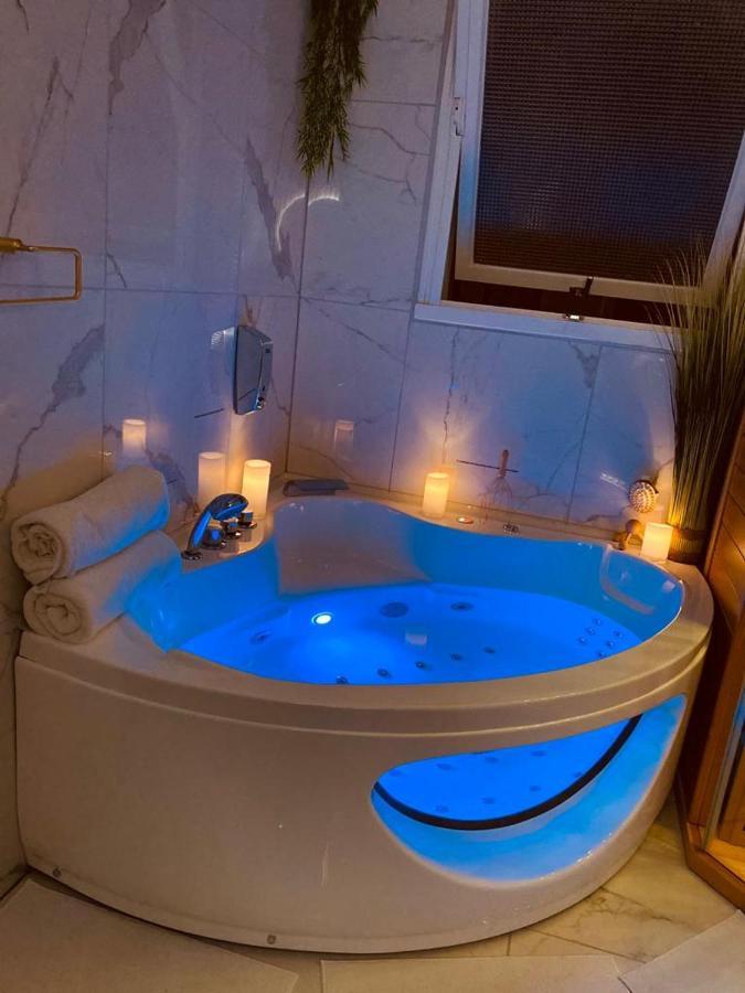 Votre Escale Boule d Or Sauna&Spa Niort Esterno foto