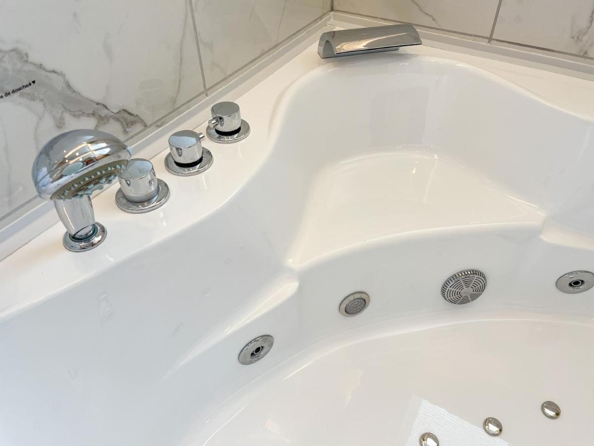Votre Escale Boule d Or Sauna&Spa Niort Esterno foto
