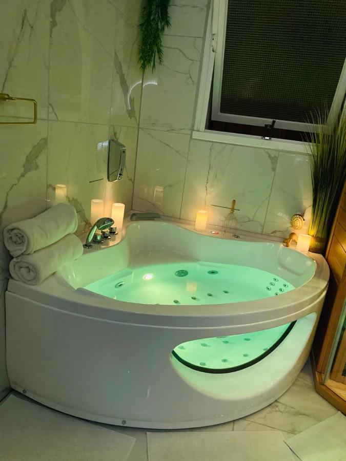 Votre Escale Boule d Or Sauna&Spa Niort Esterno foto